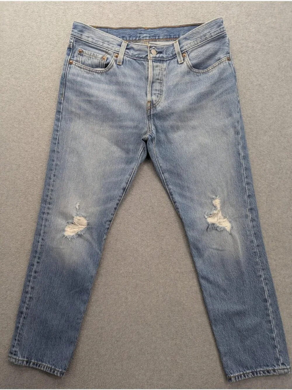 Levis 501 CT Jeans Mens 32x28 Blue Light Wash Tapered Distressed Denim Ripped